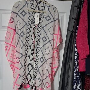 Ingear Sheer Aztec Kimono in White, Gray & Hot Pink
